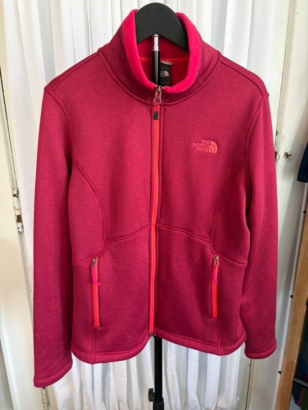 The North Face Women's Raspberry Full-Zip Fleece Jacket